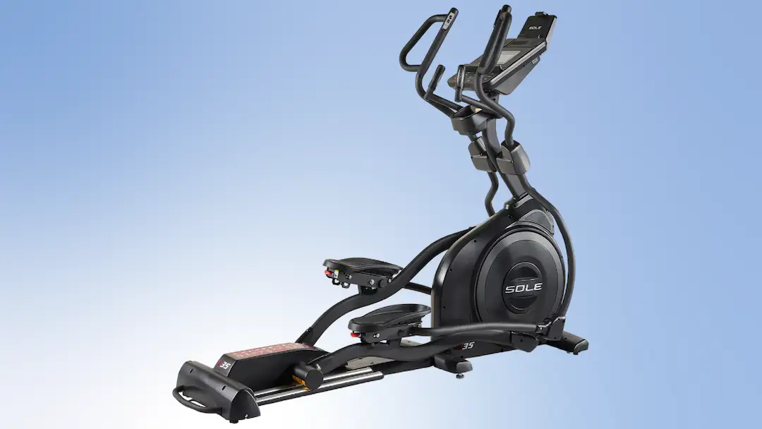 Elíptica Sole Fitness con tracción delantera
